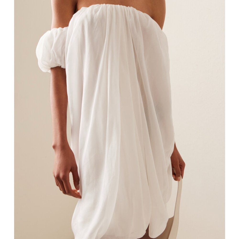 Elegant Off-Shoulder White Mini Dress